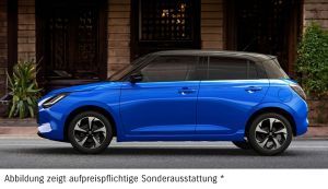 Blauer Suzuki Swift Hybrid in Seitenansicht