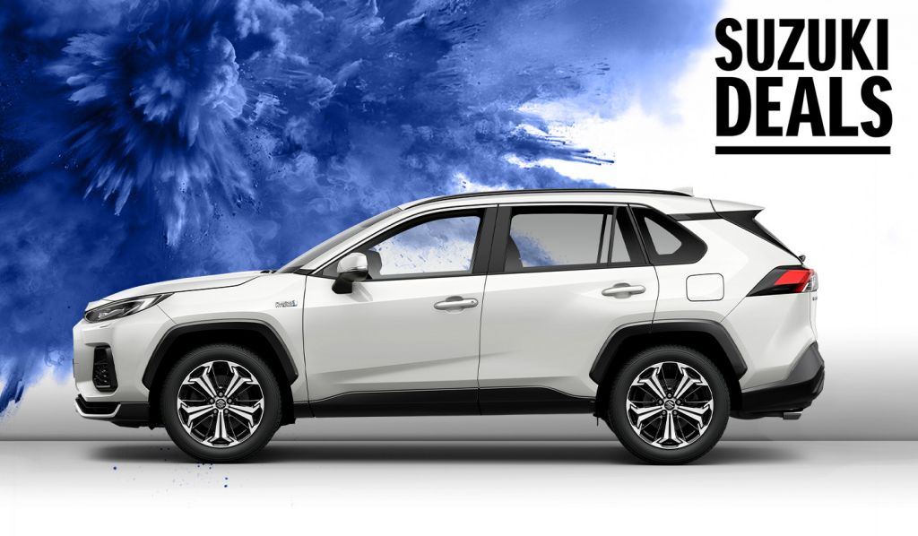 Weißer Suzuki Across Hybrid vor blauem Farbeffekt in Seitenansicht - Suzuki Deals