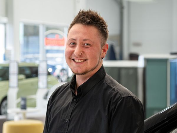 Portraitfoto der Kontaktperson