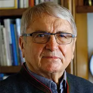 Portraitfoto der Kontaktperson