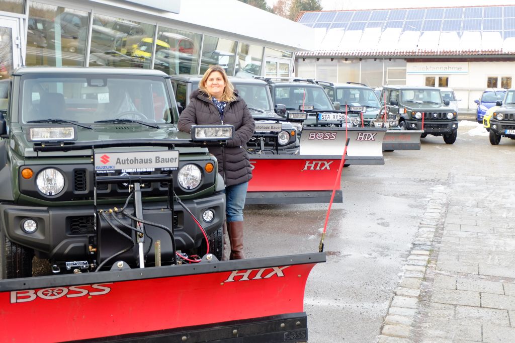 Stephanie Bauer - Ihr Ansprechpartner für Winterdienstfahrzeuge