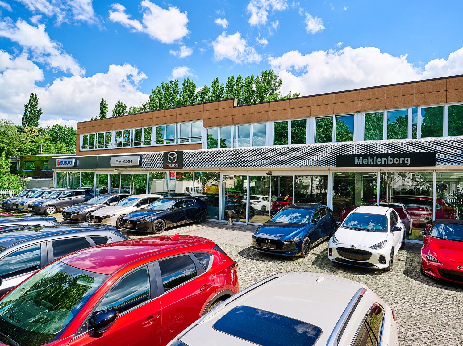 Suzuki Autohaus Meklenborg Außenansicht