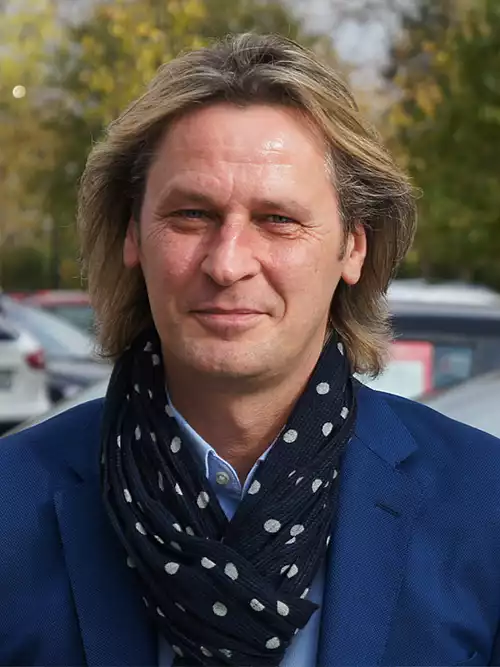 Portraitfoto der Kontaktperson