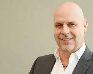 Portraitfoto der Kontaktperson